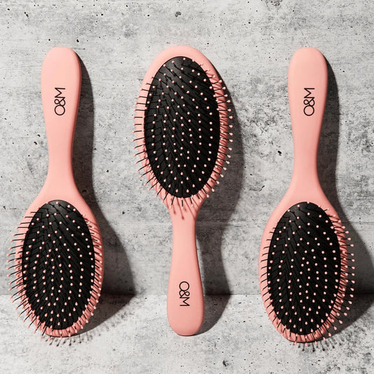 O&M Detangling Brush